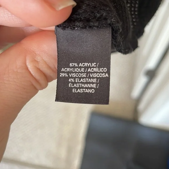 Victoria’s Secret Black Waffle Top - Picture 5 of 6